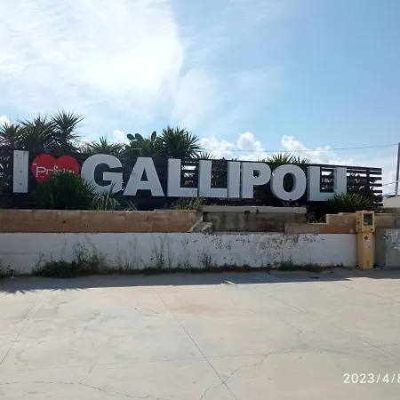 Semesterbostad Gran Al Mare Di Baia Gallipolli